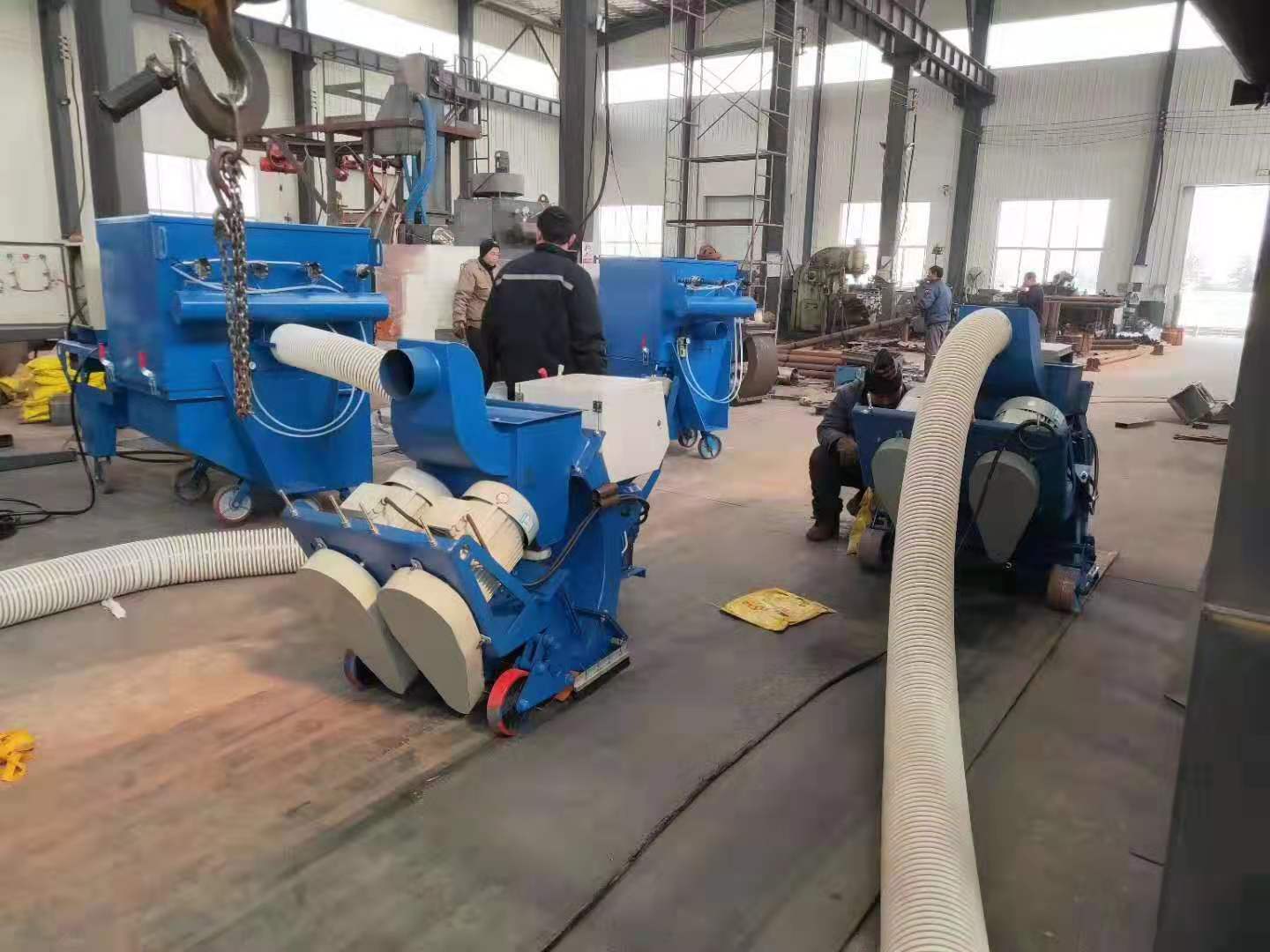 青海省吊鉤式拋丸除銹清理機(jī)_青海省吊鉤式拋丸機(jī)_青海省吊鉤式噴丸設(shè)備_青海省吊鉤式噴砂機(jī)哪家強(qiáng)？