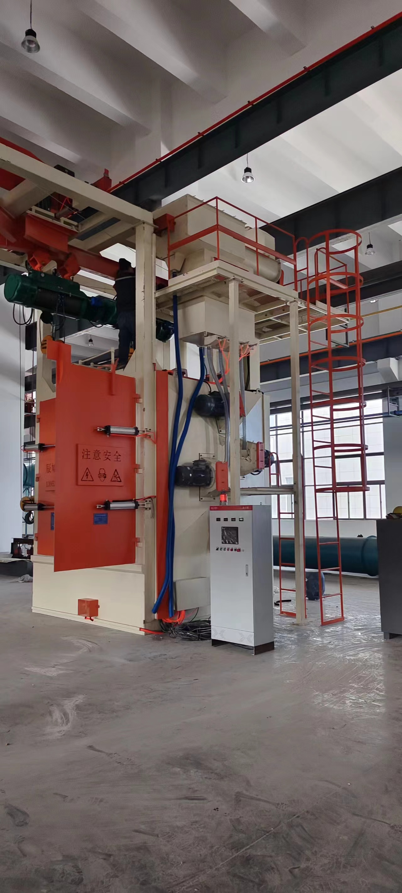 沖壓件拋丸打砂機(jī)_拋丸機(jī)砂丸_拋丸機(jī)噴砂機(jī)視頻