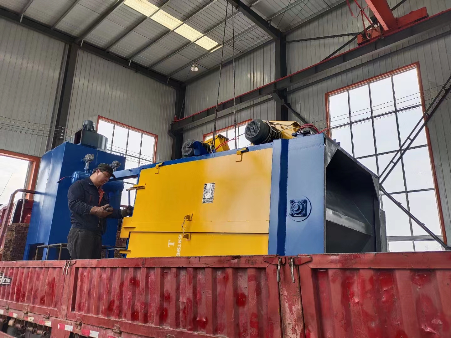 Q326橡膠履帶拋丸機_履帶拋丸機工作流程_3212履帶式拋丸機