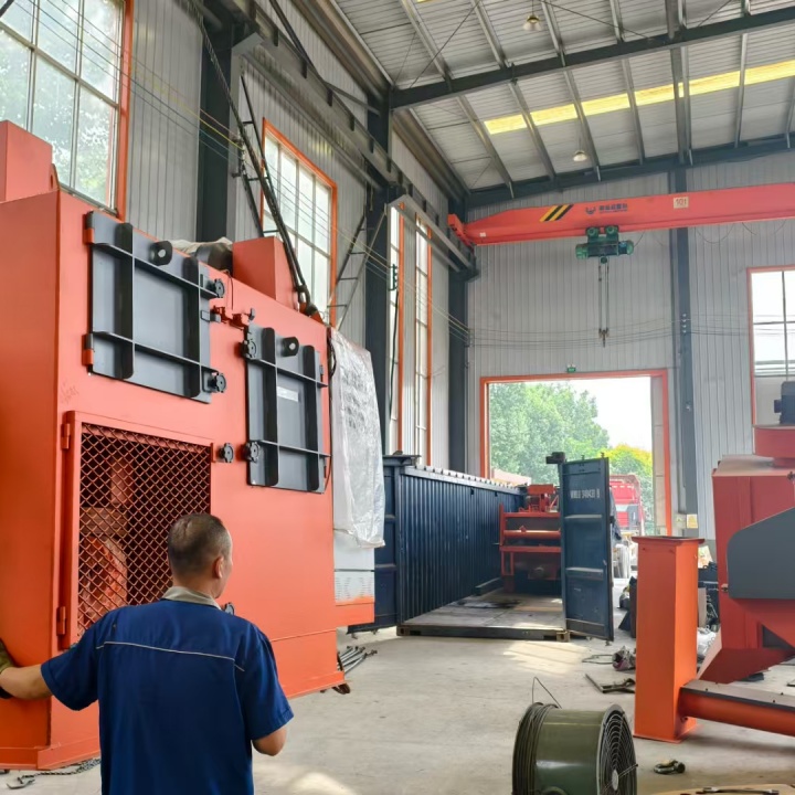 履帶式拋丸機(jī)操作規(guī)程_履帶拋丸機(jī)工藝原理_連續(xù)履帶通過拋丸機(jī)