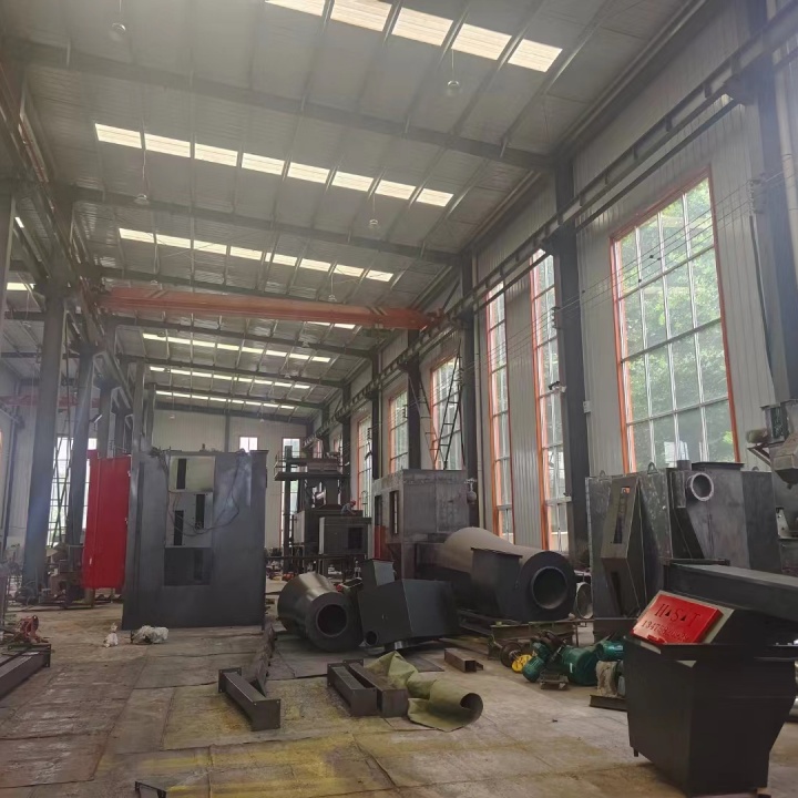 砂廠制砂機_機制砂設備生產視頻_化工廠防腐打砂機